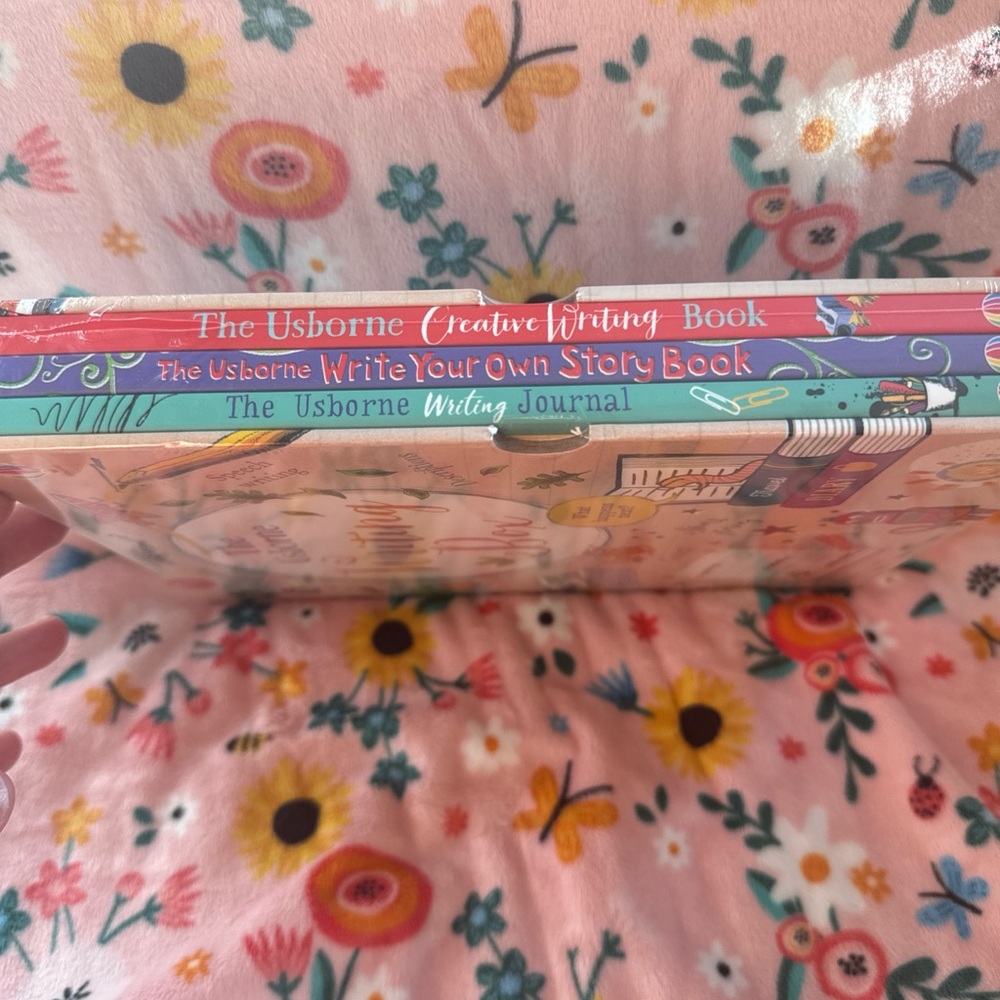 Usborne Writing Box Set - Picture 2 of 6